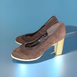 Mizia Paris Brown Suede Leather Chunky Heels Size 36  (5.5) Super cute!